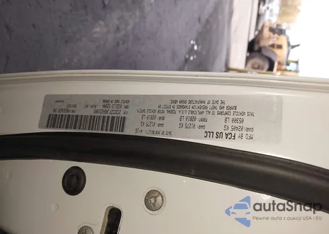 2016 Dodge Challenger R/T Scat Pack z USA, uszkodzony, nr VIN 2C3CDZFJ0GH231805